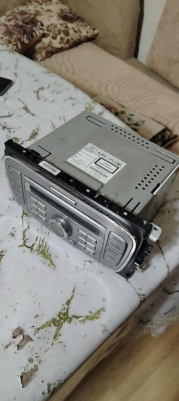 televizor 102 ekran: Maqnitol, AUX — 4