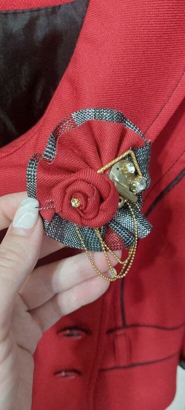 детский костюм красная шапочка: S/m (36-38) ölçülü pencək.Ətəklə və ya şalvarla kombin edə — 2