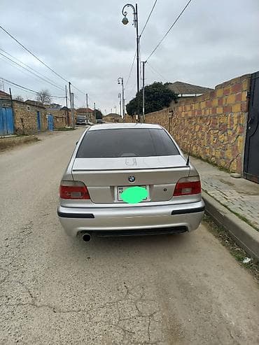 disk: BMW 5 series: 2.5 l | 1999 il Sedan — 3