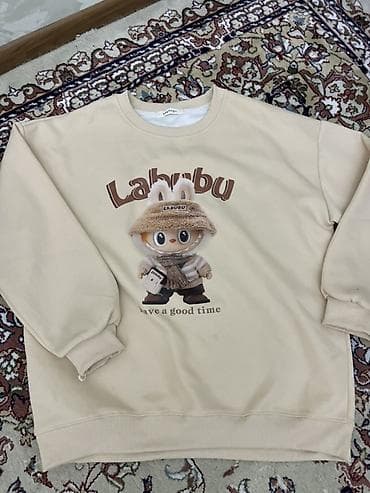 svitşotlar: Oversıze svıter — 1