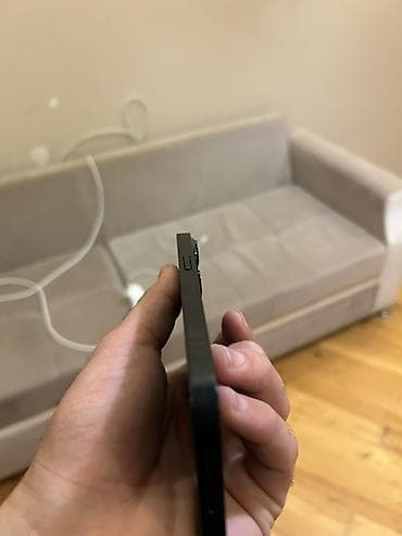 irsad qaz peci: IPhone 14, 128 GB, Face ID — 3