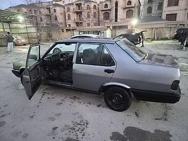 uaz 469 satisi: Model: Tofas Şahin (sedan) Rəng: Boz/metalik tünd ton Kuzov: 4 qapılı — 3