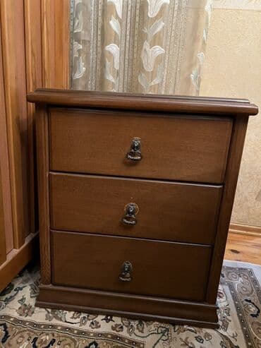 işlenmiş taxt: Material:Göyrüş.Taxt yanı tumba — 1