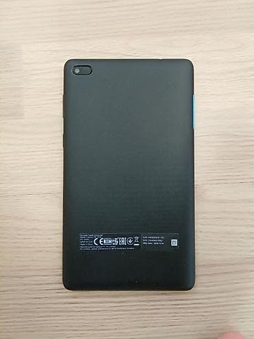 philips xenium 9@9z: Android planşet - Təxmini 7–8 düymlük sensorlu ekran, klassik qara — 8