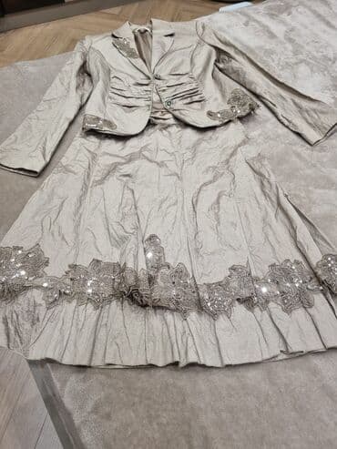 qadın jaketləri: Zərif qadın dəsti – jaket + ətək - Rəng: şampan/bej metalik çalar - — 4