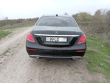 mercedes 190 satisi: Mercedes-Benz E-Class: 2 l | 2017 il Sedan — 2