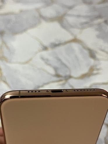 iphone xs max replika: IPhone 11 Pro Max, Qızılı, Face ID — 4