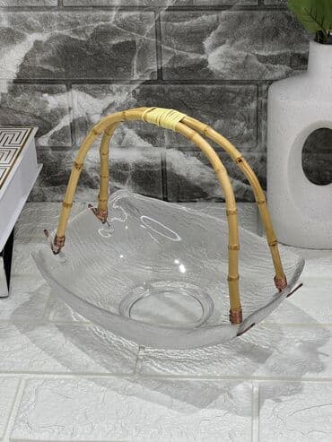 gilan pastellik parcalar: Tort və şiriniyyat qabı, Şüşə, Türkiyə — 2