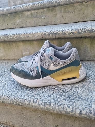 Orginal Nike Airmax systm 38.5 razmerdi qiymet in bilenler bilir