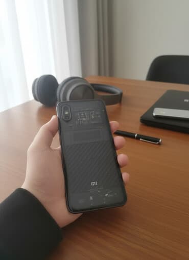 Kompüter, noutbuk və planşetlər: Xiaomi Mi 8 Pro, 128 GB, rəng - Qara, 
 Sensor, Barmaq izi, Simsiz şarj — 1