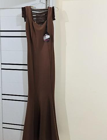 Ziyafət donu, Maksi, M