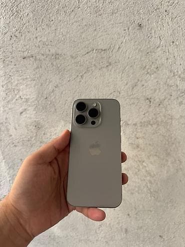 IPhone 15 Pro, Natural Titanium, Face ID — 2