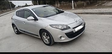 afto.az: Renault Megane III, gümüşü rəng, hetçbek kuzov. Əsas xüsusiyyətlər: - — 2