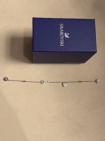 Kişi geyimləri: Swarovski original qolbaq — 1