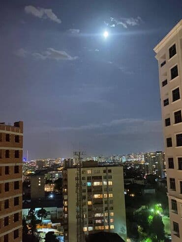 8 mikrorayon: 4 otaqlı, Yeni tikili, 180 kv. m — 16