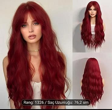 iş forma: Uzun qırmızı dalğalı parik - Rəng: 1326 (dərin bordo/qırmızı ton) - — 1