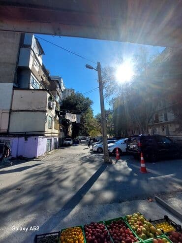 Kirayə qaraj: 6 kv. m, 3 * 6 * 4 Metal Kommunal xətlər qoşulmayıb — 2