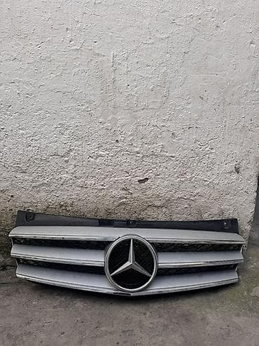 Mercedes-Benz W204 C-Class