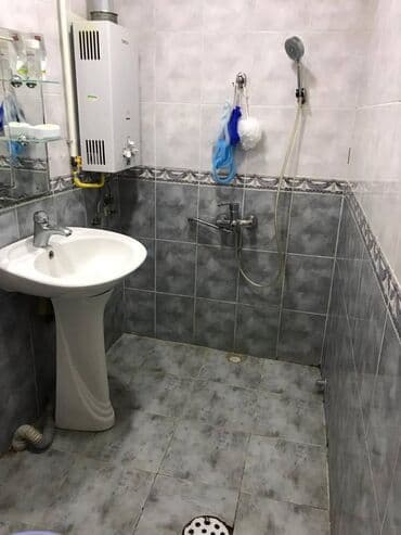 merkez: Bakı, 2 otaqlı, Köhnə tikili, m. Həzi Aslanov, 62 kv. m — 12