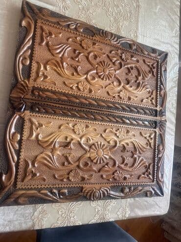 Əl oyma ağac nərd lövhəsi - Material: tam ağac (təbii rəngdə), səth lalafo.az -da Əl oyma ağac nərd lövhəsi - Material: tam ağac (təbii rəngdə), səth