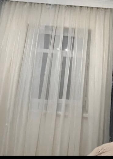 10 metrə ag rəng arqanza tikilib bantofka ilə yıgılıb göstəriş üçün