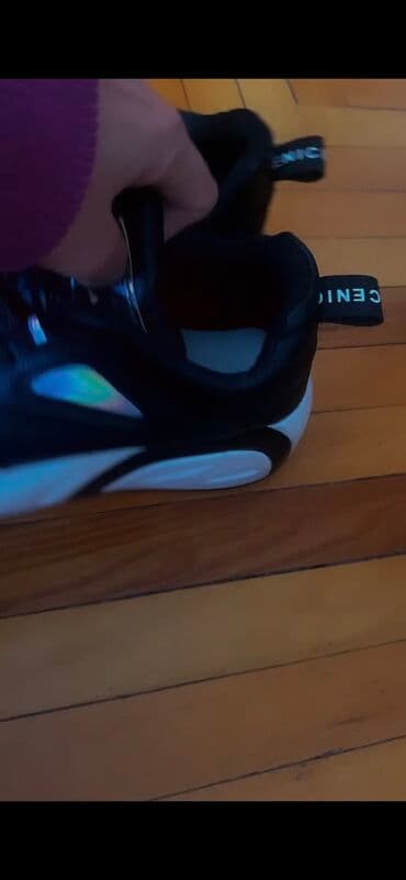 fitnes üçün qadın krosovkaları: Ölçü: 36.5, rəng - Qara, İşlənmiş — 4