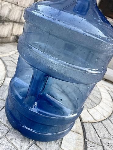 Qab-qacaq və mətbəx ləvazimatları: 20 litr su baçokları satılır ədədi 6 azn — 3