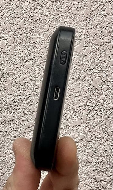 saz internet modem: • Yaxşı vəziyyətdədir, problemsiz işləyir. • Cibdə gəzdirmək üçün — 2