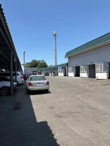 anbar icarəyə verilir: Boş boks icarəyə verilir. Ciddi, real şəxslər əlaqə saxlasın. 3.5m x — 3