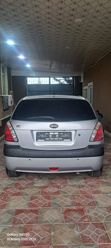 автомобиль фольксваген поло: Kia Rio: 1.4 л | 2006 г. Хэтчбэк — 3