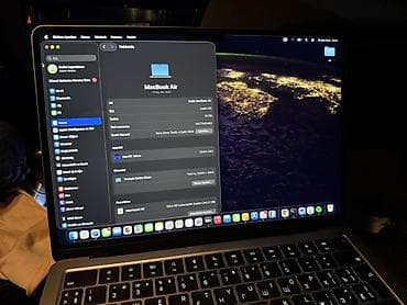 apple iphone: İşlənmiş Apple MacBook, 13.3 ", Apple M3, 256 GB, Ünvandan götürmə — 4