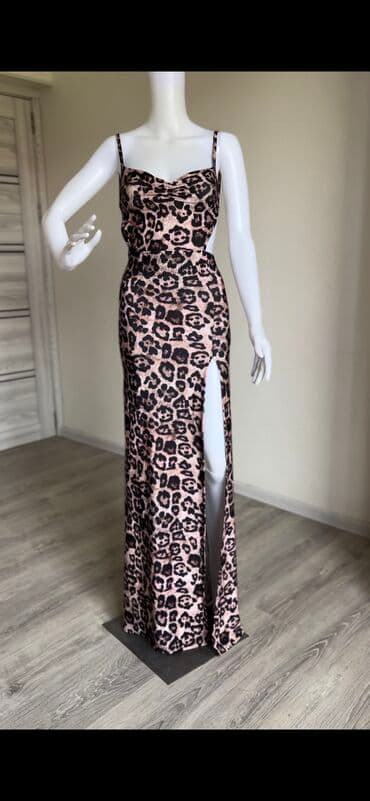 nostril qiymeti: Baha qiymete alinib. 1 defe geyinilib. Razmer "S" Elaqe ucun WhatsApp — 9