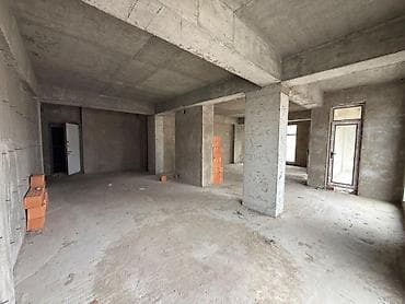 Mənzillər: Satılır 3 otaqlı yeni tikili 110 m², 28 May m. Kateqoriya Yeni tikili — 9