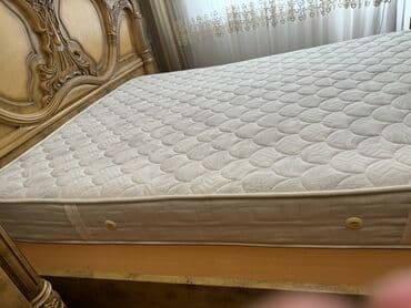 Divan və kreslo dəstləri: Təcili yeni kimidir matras satilir .1.60/2 — 1
