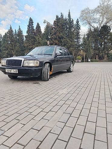 lider disk type 1 per page 40: Mercedes-Benz 190 (W201) sedan - Kuzov: 4 qapı, qara rəng, klassik — 3