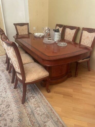 İşlənmiş, 8 stul lalafo.az -da İşlənmiş, 8 stul