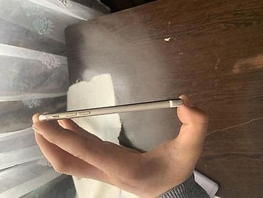 iphone 7 telefonunu al: IPhone 7, Qızılı, Barmaq izi — 3