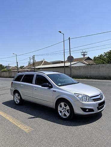 astra al: Opel Astra: 1.4 l | 2007 il 300000 km Universal — 2