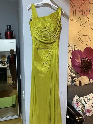 ucuz parfum: Uzun axşam geyimi – limon-yaşıl rəngdə. Zərif tədbirlər, məclis və — 4
