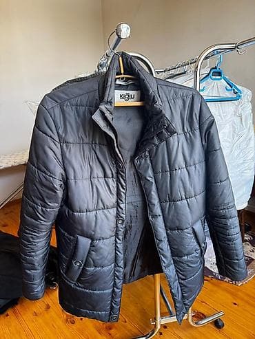 Kişi qış gödəkçəsi – Kiğılı - Rəng: qara - Model: yastı tikişli, dizə