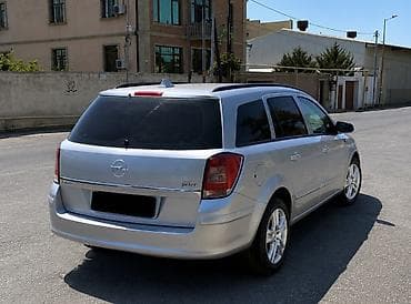 astra al: Opel Astra: 1.4 l | 2007 il 300000 km Universal — 4
