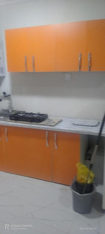 baki kiraye evler: 1 otaqlı mənzil – mətbəx və mebel dəsti ilə isti pol kollec uşaqlar — 2