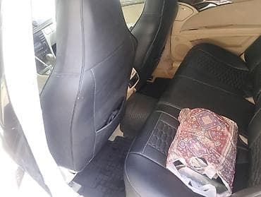 on panel: Mercedes-Benz E-Class sedan - Korpus: qara rəng, 4 qapı, xrom — 4