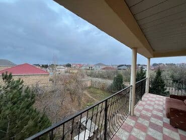 nugedi 2 kiraye evler: Geniş və işıqlı otaqlar, taxta döşəmələr və pəncərələrdə jalüz — 8