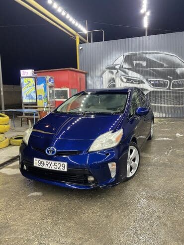 турбо аз подержанные автомобили таеота приюс аренд: Toyota Prius: 1.8 l | 2013 il Sedan — 3