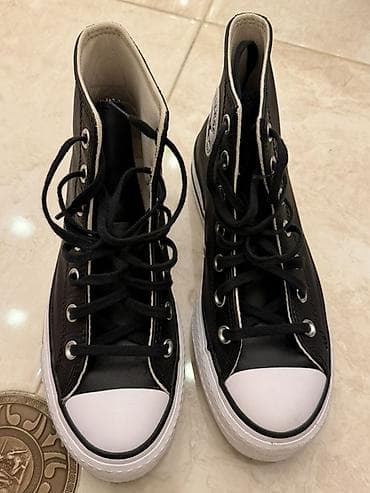 Şəxsi əşyalar: Converse Chuck Taylor All Star High Top qadın krossovkaları - Model — 2