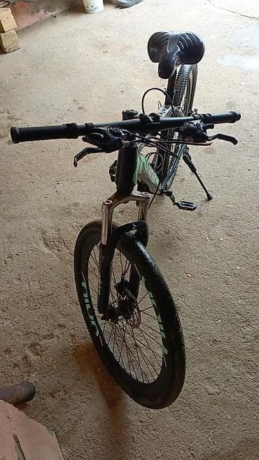 aurus bicycle: Velosiped – dağ/ tipli, 26" təkərli Yungul problemi var ama surulur — 2