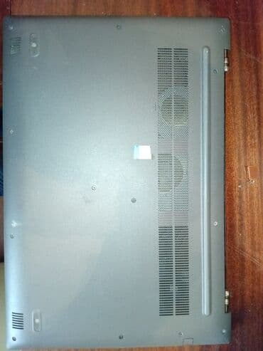 Mətbəx texnikası: Noutbuk – 17" (təxmini 17.3") Xüsusiyyətlər: - Böyük ekran: filmlər — 4