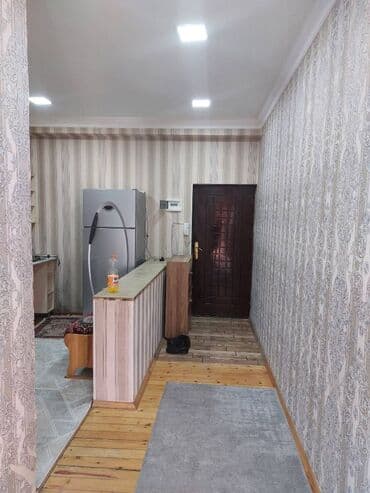 ehmedlide ev: Mənzil kirayə verilir. Ev Xalqlar ile Ehmedli metrosunun ortasinda — 17