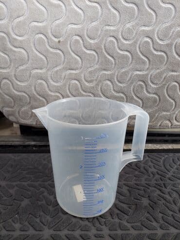 Bitkilər: Ölçu qablari 500 ml 1 litr 2 litr 3 litr 5 litr ferqli olculerde var — 8